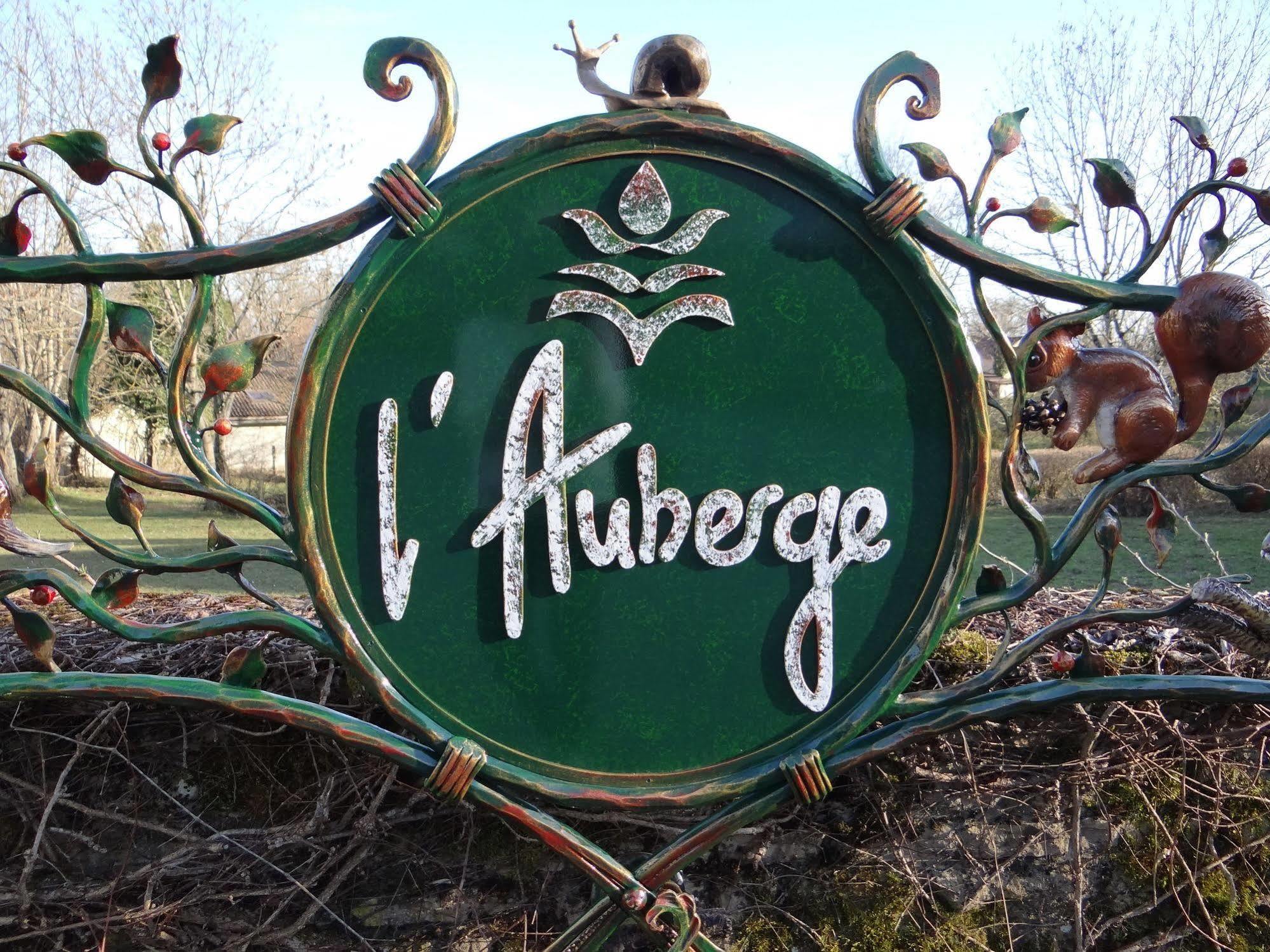 Auberge Des Chasseurs Échenevex Exterior foto